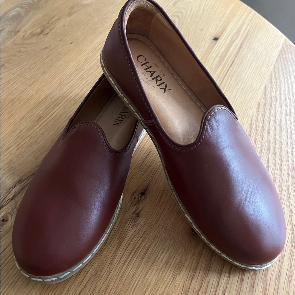 CHARIX ISTANBUL SLIP-ON FLATS, BORDEAUX, SIZE 7. - Picture 14 of 14